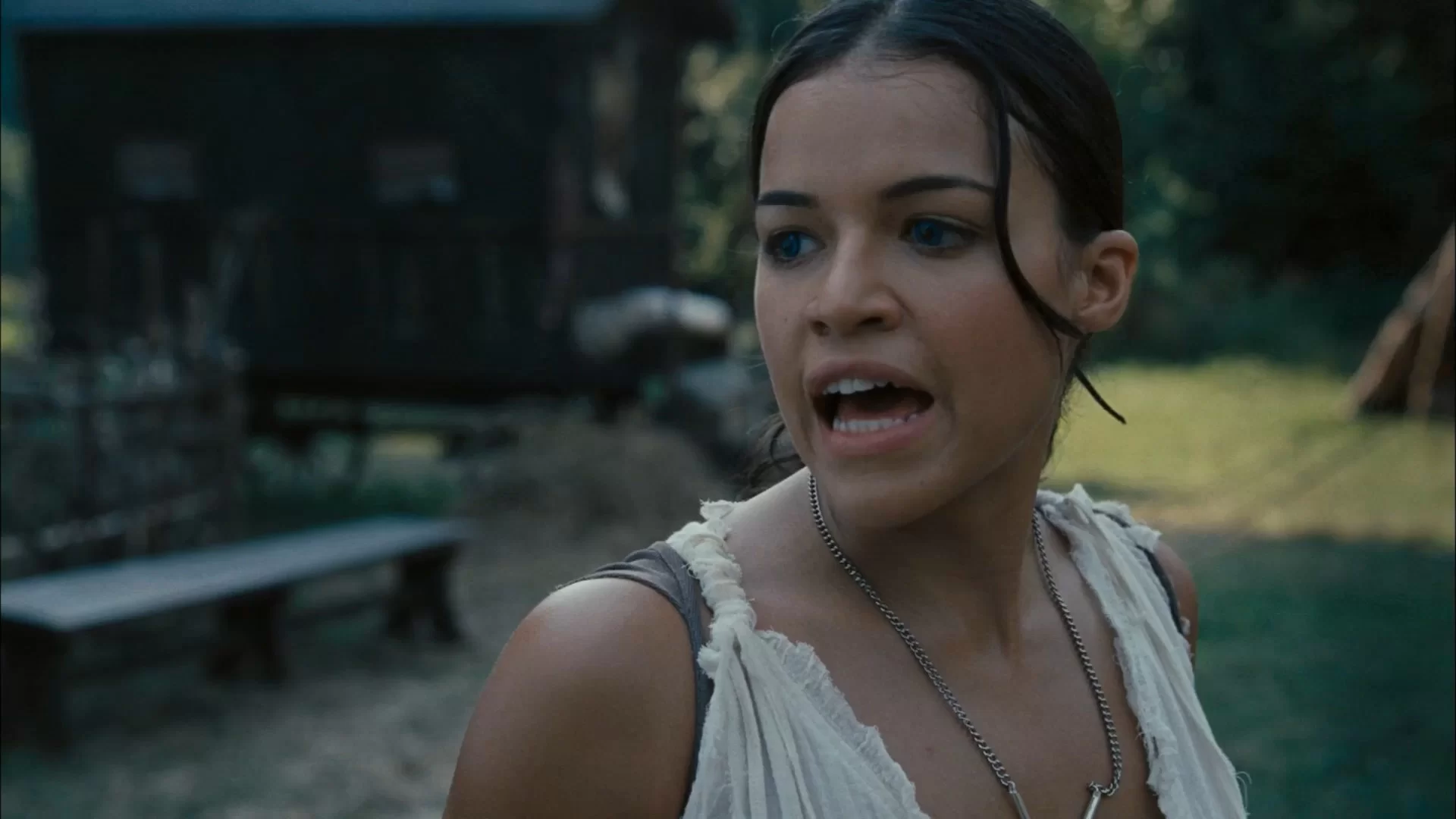 02 - Bloodrayne 2005 1080p BluRay x264 DTS-DEFiNiTE_sub viet.mkv_snapshot_00.12.29.165.webp