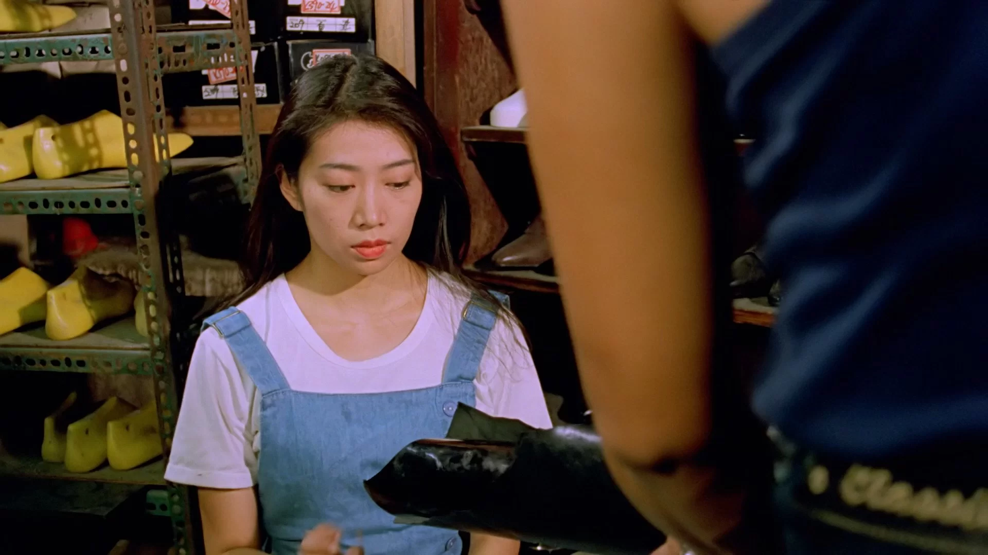 02 - Horrible High Heels 1996 BluRay 1080p DTS-HD MA 20x265 10bit.mkv_snapshot_00.12.16.625.webp