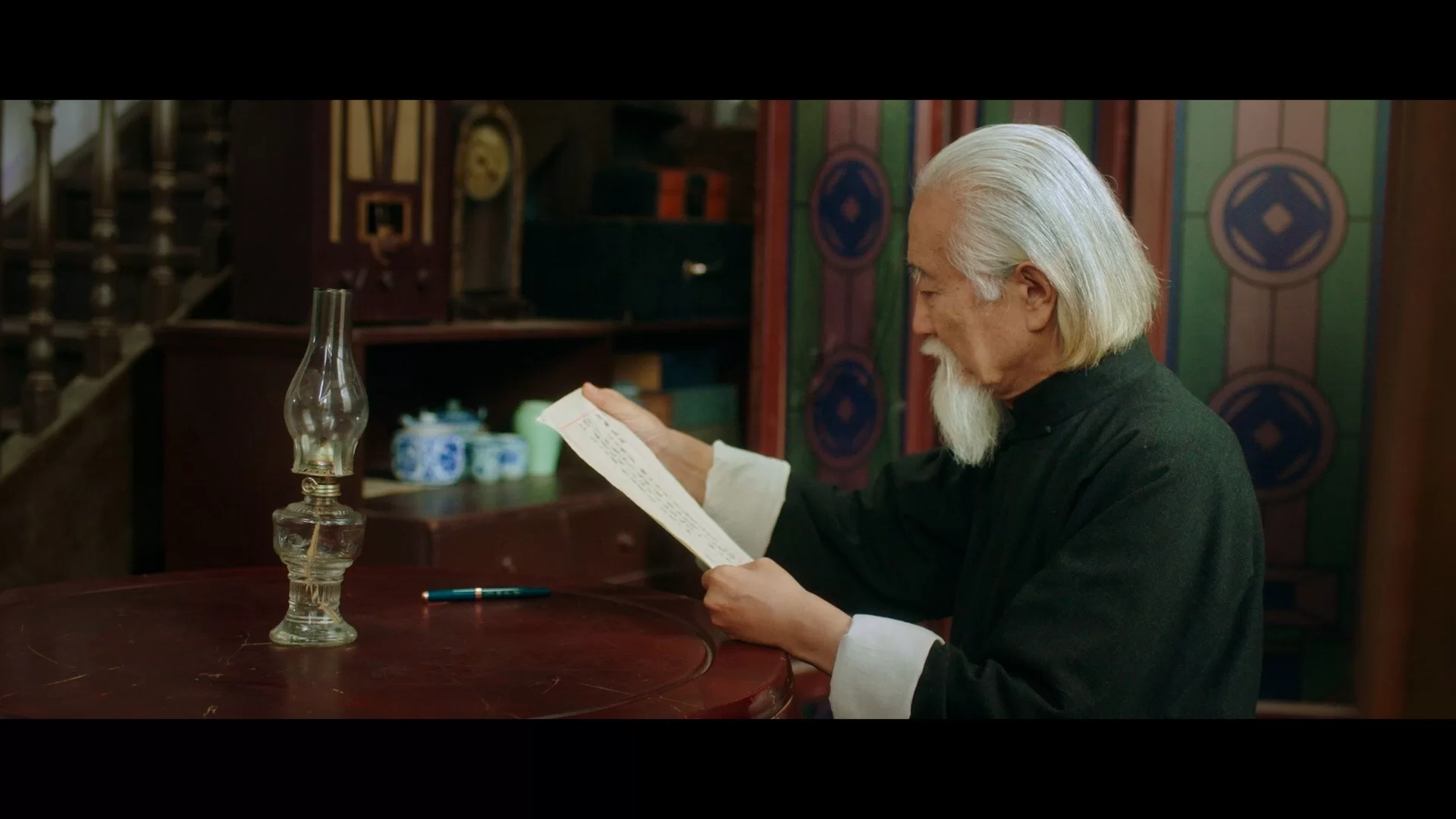 02 - Ip Man The Awakening  2021 1080p BluRay REMUX AVC DTS-HDMA 5.1-TVS.mkv_snapshot_01.09.53...webp