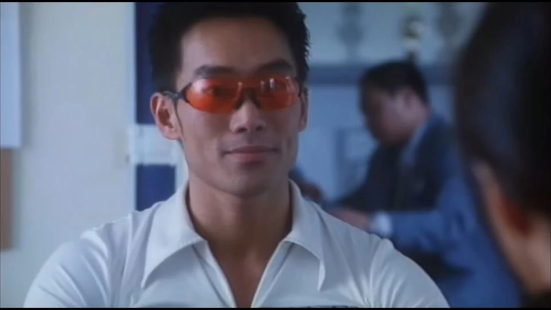 02 - The Peeping Tom 1997 - Bruray x264 - Ke San Nguoi dien loan.mkv_snapshot_00.30.38.813.webp