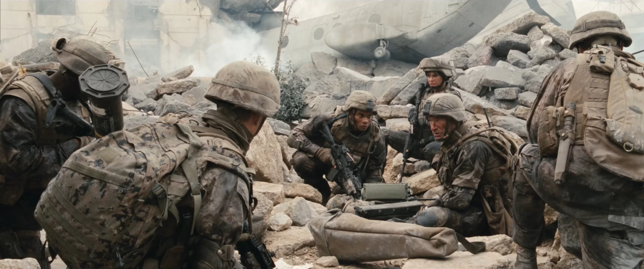 02 - TM - PDV - Battle Los Angeles 2011 VIE 2160p WEB-DL DTS 5.1x264-ThamHoa LosAngeles.mkv_s...webp