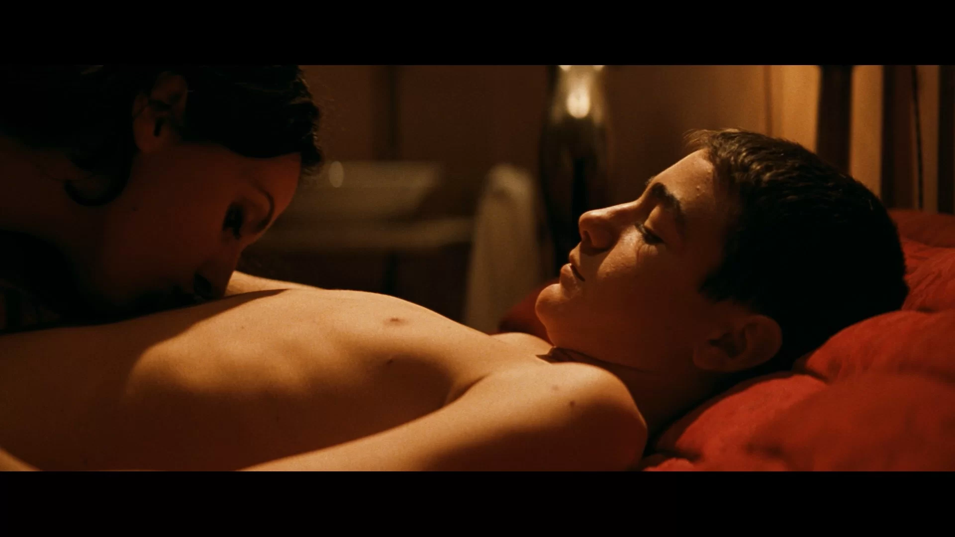 03 - Malena-2000-Uncut-BluRay REMUX 1080p AVC DTS-HD MA5 1-MTeam.mkv_snapshot_01.23.34.885.webp