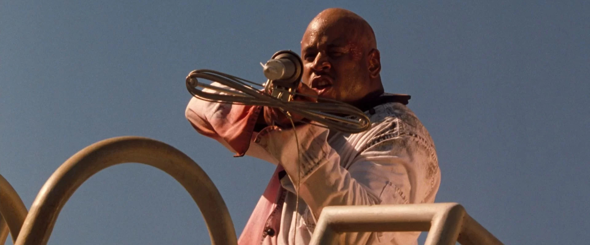 04 - Deep Blue Sea 1999 1080p BluRay DTSx264-FANDANGO.mkv_snapshot_01.34.56.065.webp