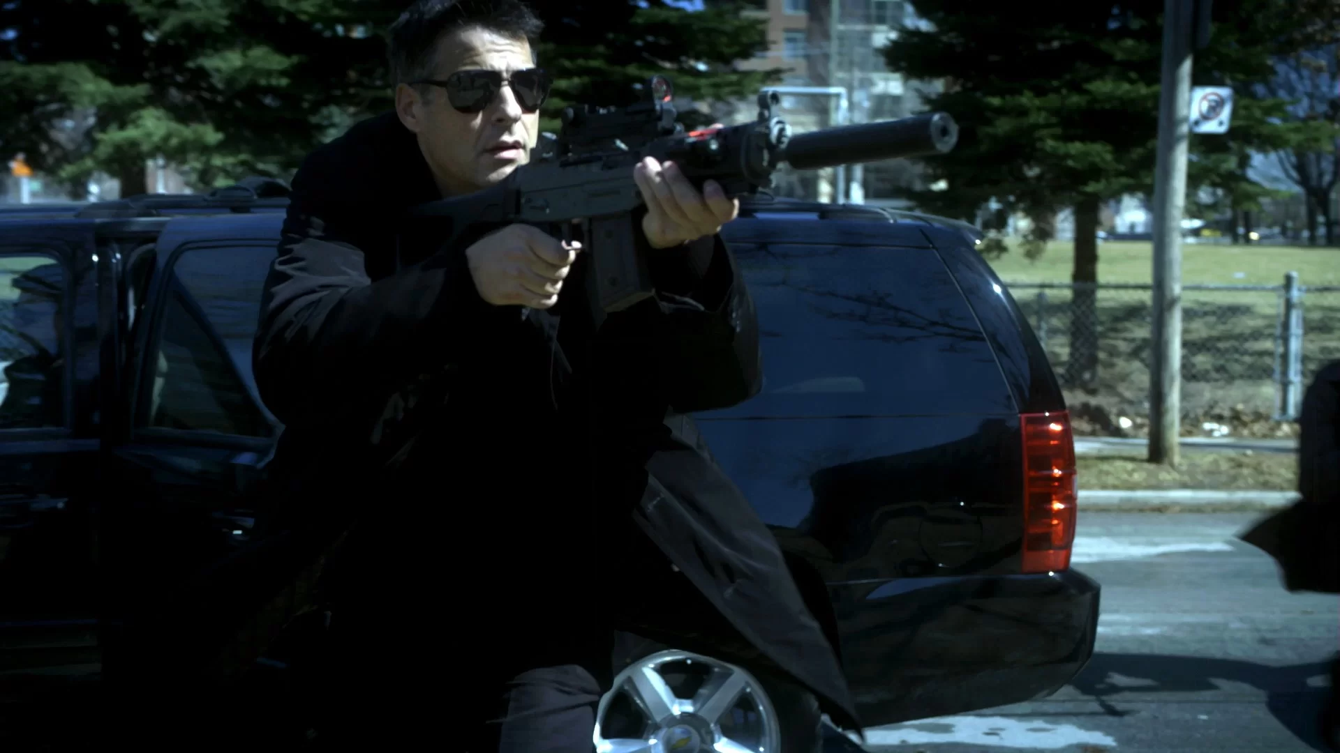 04 - Nikita S01E01 Pilot 1080p Blu-ray Remux AVC DTS-HD MA 5.1 - KRaLiMaRKo_Vietsub.mkv_snaps...webp