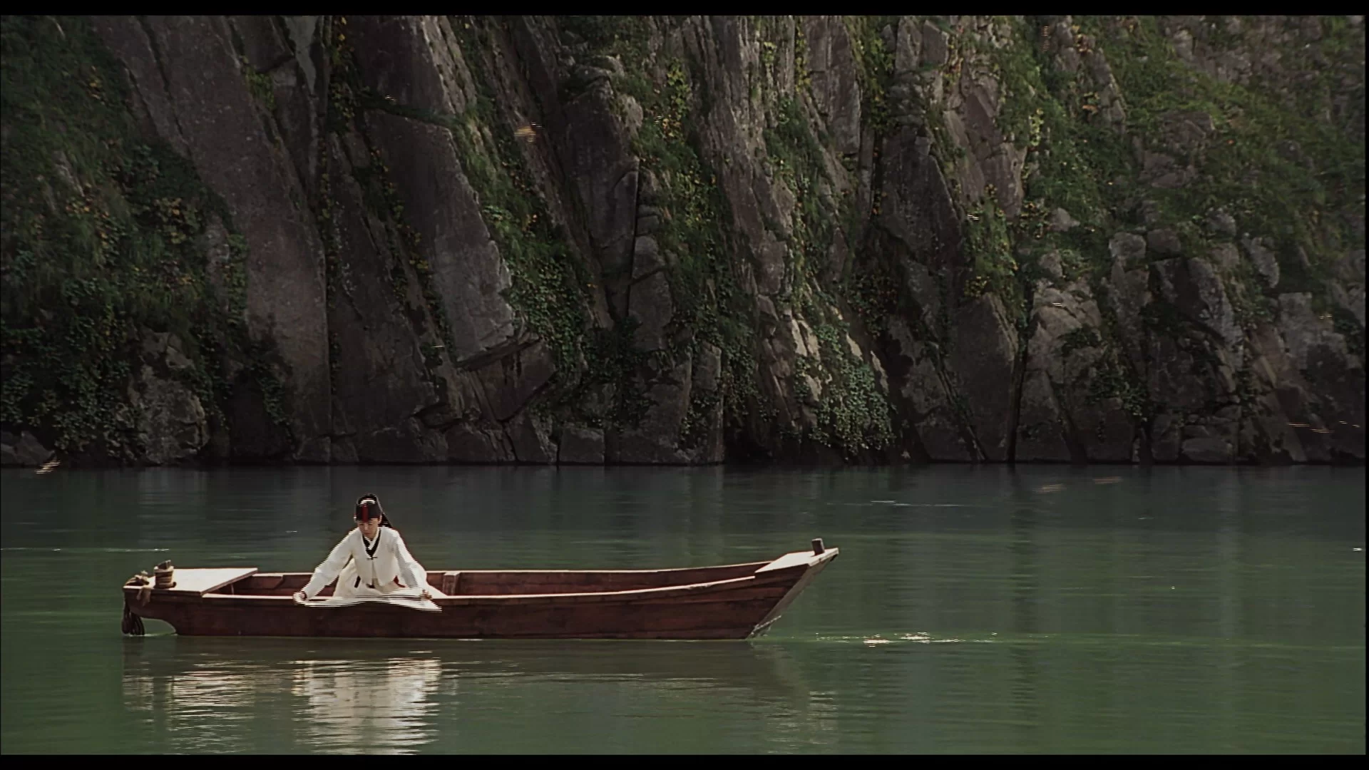 04 - PDV - Portrait of a Beauty 2008 - 1080p BluRay REMUX AVC DTS-HD MA5.1-WMD - MyNhanDo.mkv...webp