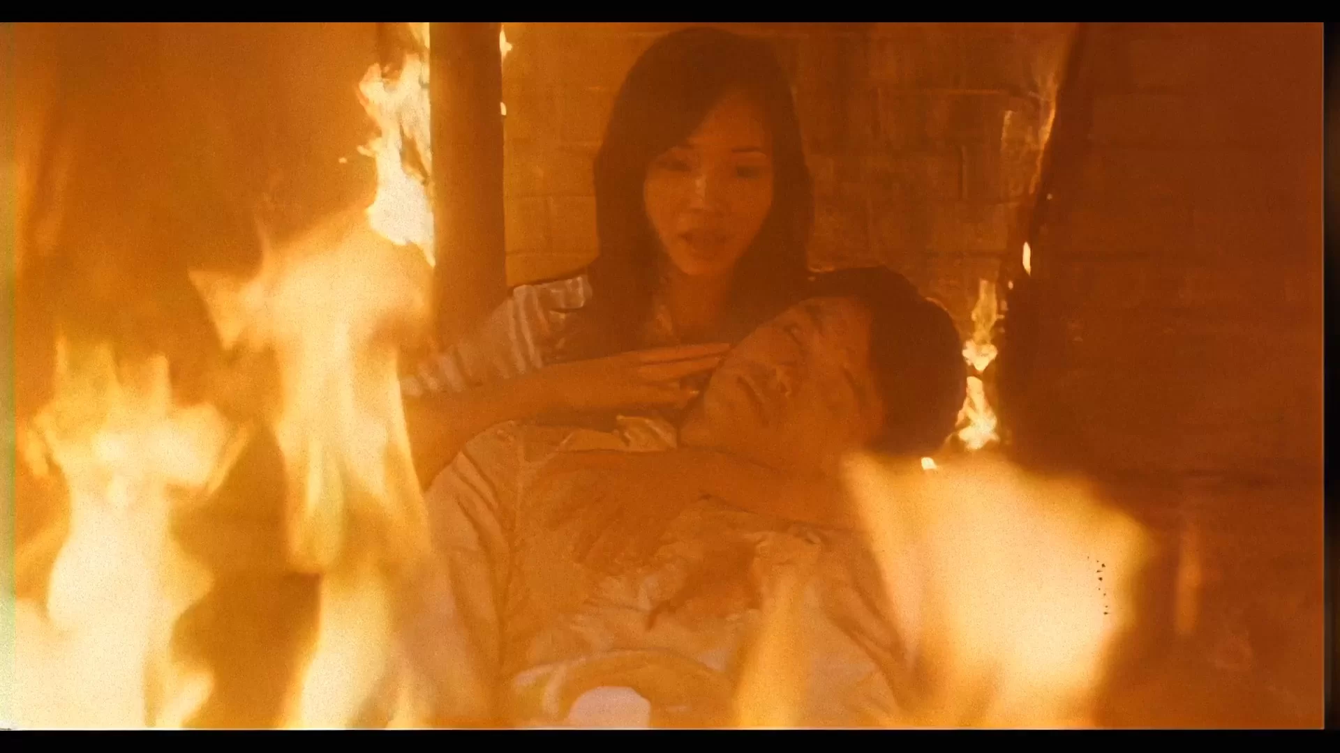 04 - The.Imp 1996 DVD AI 1080p H264 DD20-DTS.mkv_snapshot_01.30.20.400.webp