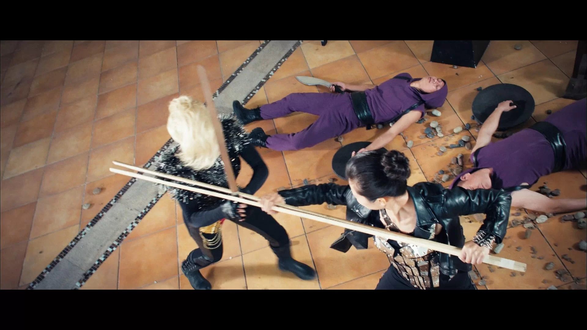 04 - TM - PDV - Naked Soldier 2012 1080p ViE Blu-ray Remux AVC AC3 5.1 - VuKhiTuyetSac.mkv_sn...webp