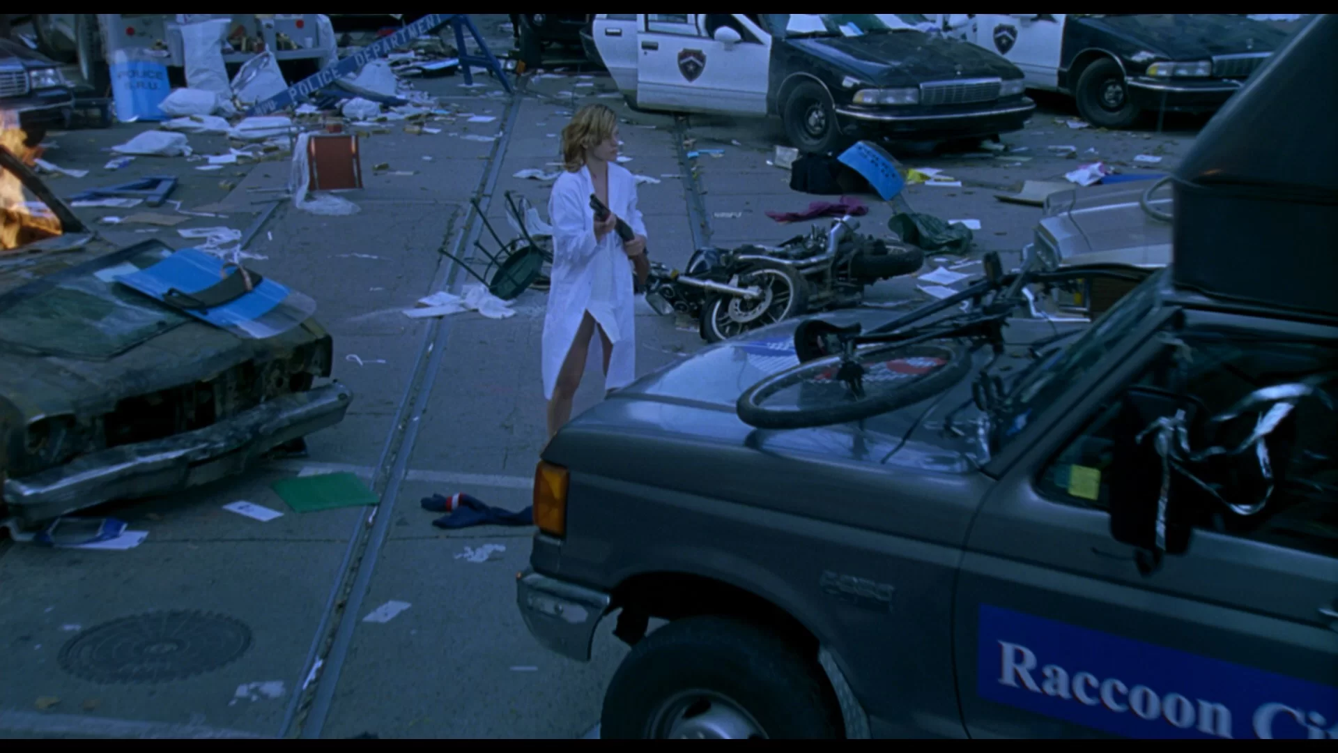 04 - TM - PDV - Resident Evil 2002 1080p VIE Bluray Remux-HangQuy.mkv_snapshot_01.33.45.495.webp