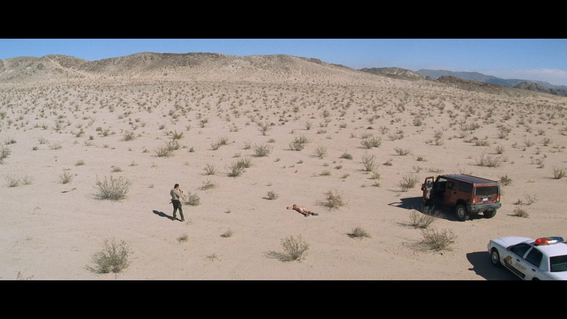 04 - Twentynine Palms 2003 Remux 1080p Blu-ray AVC DTS-HD MA 20.m2ts_snapshot_01.53.52.607.webp