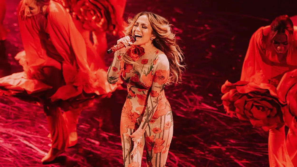 Jennifer-Lopez-Apple-Music-Live-2024-KeyPhanMem.VN.webp